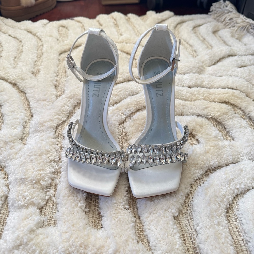 SCHUTZ White Heels with Silver Embellishments